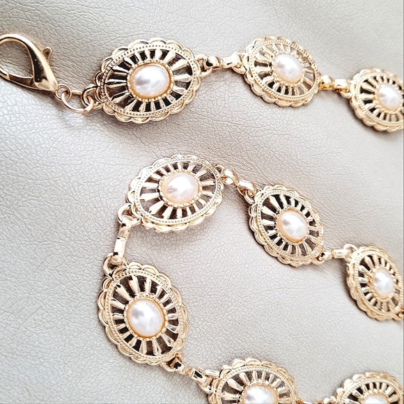 Gold Chain Metal Faux Pearl Waist Belt Chunky Retro Medallion Statement - Picture 10 of 10